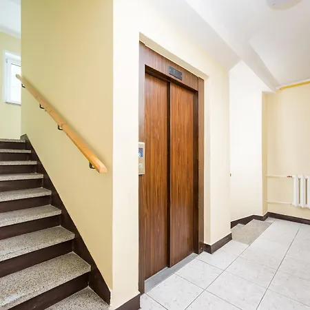 Wrzeciono Comfortline By Bookinghost *